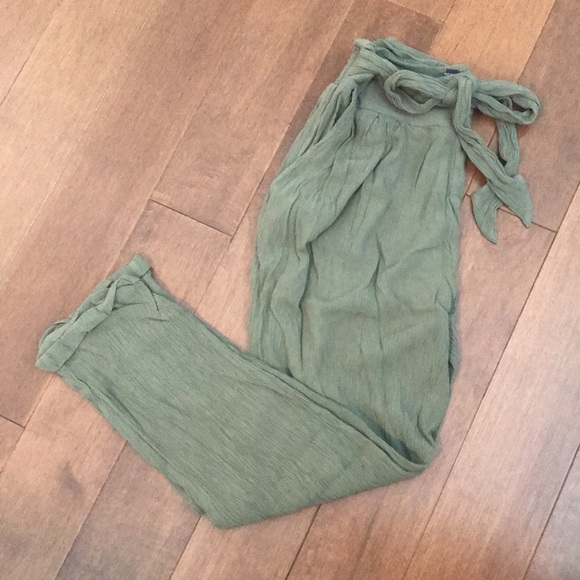 American Eagle Harem Style Pant - Picture 2 of 3